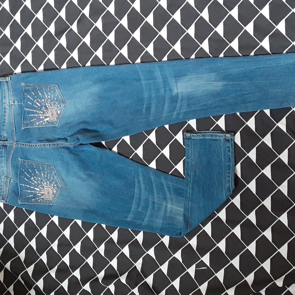 BEBE HEARTBREAKER ANKLE SKINNY JEANS, SIZE 30 - Picture 11 of 14